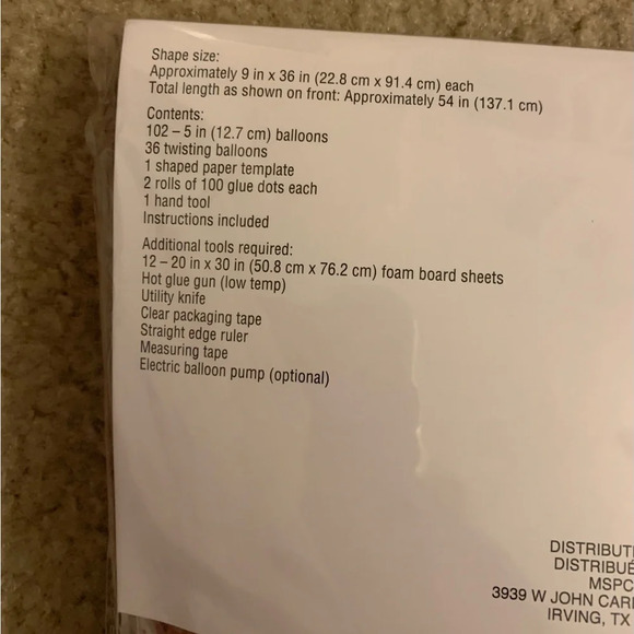 Celebrate It shaped crayon balloon kit - Picture 2 of 5